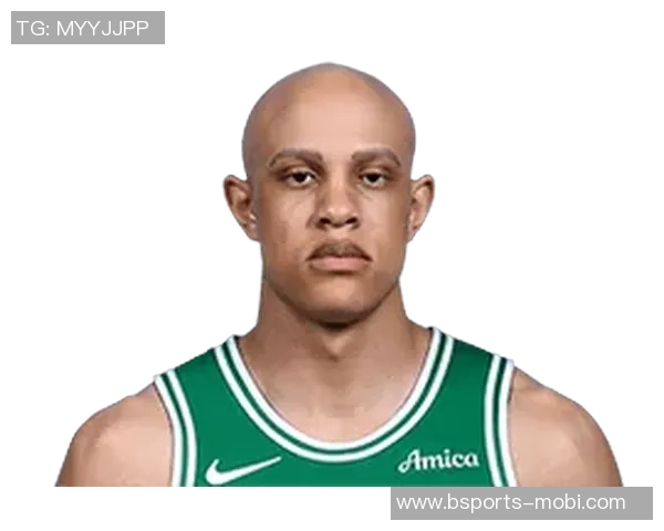 沃尔什半场完美表现七投全中三分三中三狂砍18分3篮板3抢断展现狠人风范 沃尔什半场完美表现七投全中三分三中三狂砍18分3篮板3抢断展现狠人风范