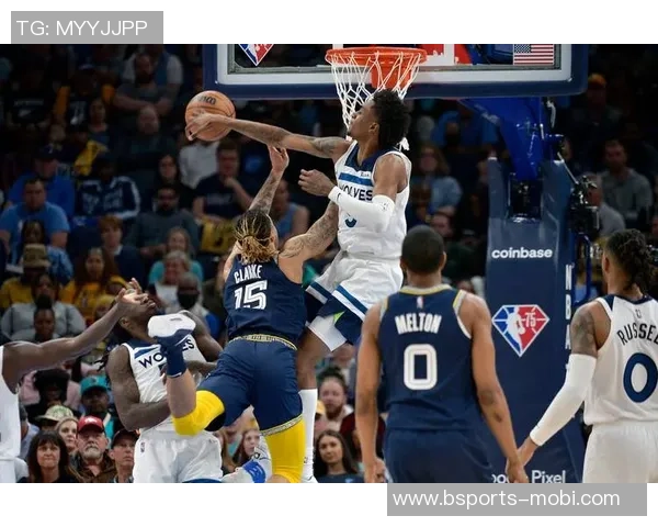 考辛斯盛赞华子与莫兰特组合完美契合展现篮球新风貌 考辛斯盛赞华子与莫兰特组合完美契合展现篮球新风貌