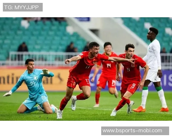 国足备战乌兹别克斯坦淘汰赛媒体人强调全神贯注是关键 国足备战乌兹别克斯坦淘汰赛媒体人强调全神贯注是关键