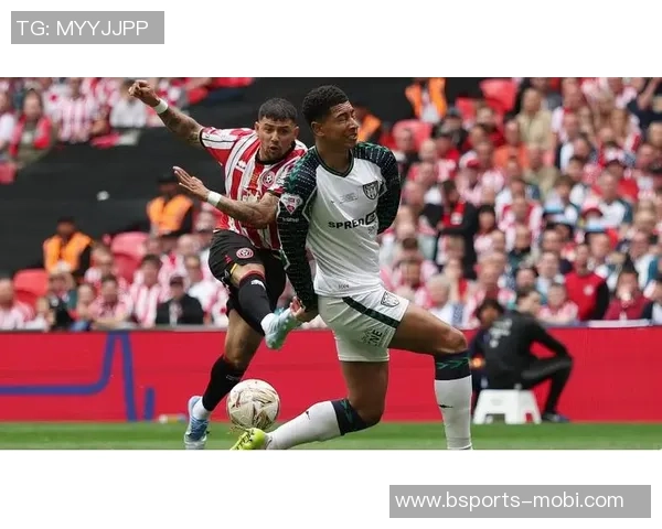 曼联巴黎FC争夺小贝林厄姆多特依然看好其未来表现